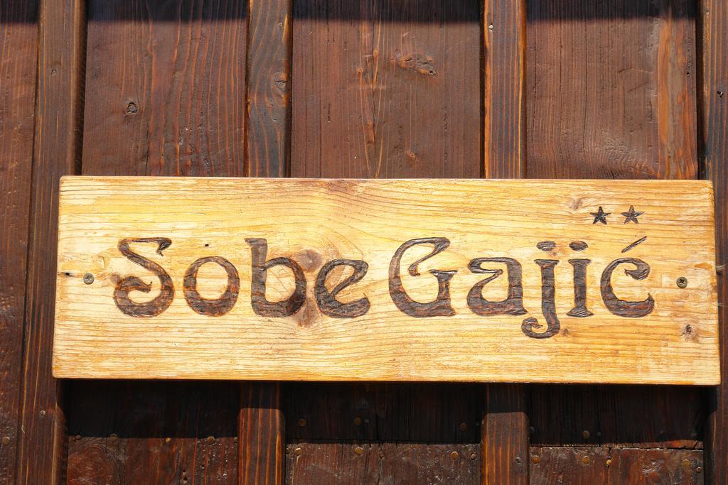 Sobe Gajic Sremski Karlovci Exterior photo